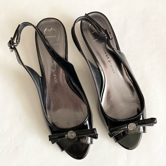 Etienne Aigner Black Patent Peep-Toe Slingback Heel with Bow - Picture 2 of 8
